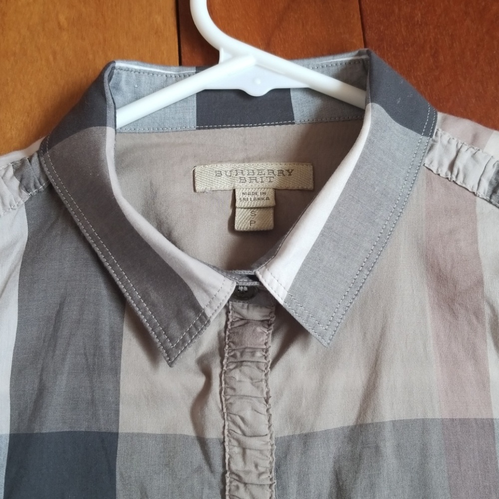 Authentic Burberry Brit Button Down - Picture 4 of 7